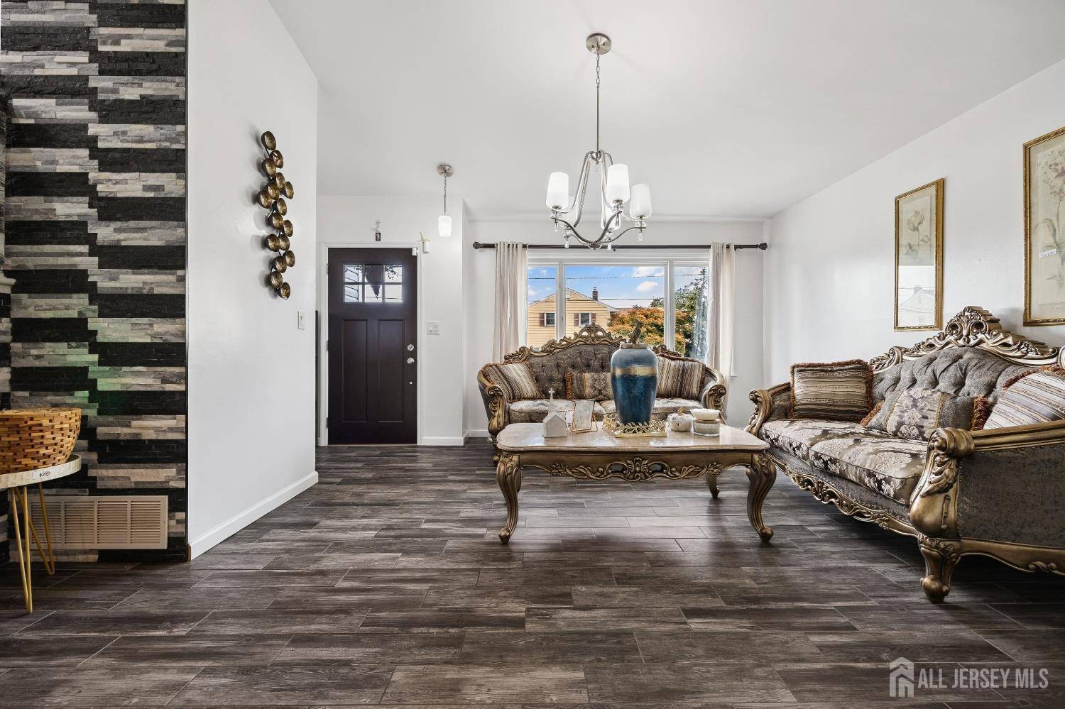 Hopelawn, NJ 08861,147 James ST #1