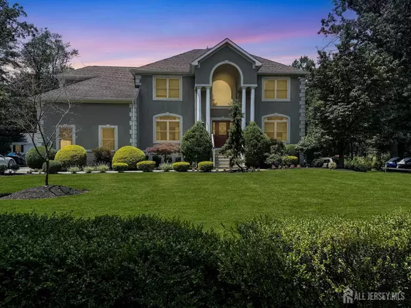 284 Friendship RD, Howell, NJ 07731