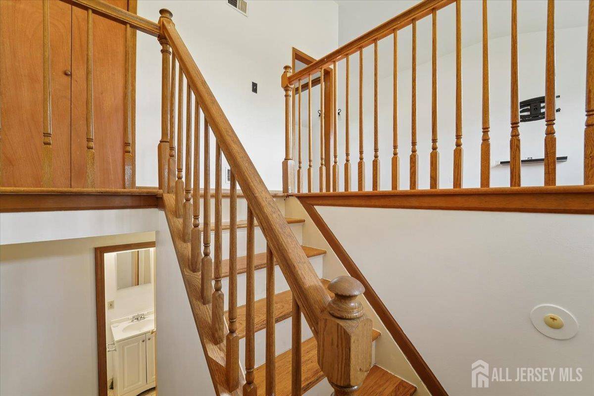 North Brunswick, NJ 08902,1899 Noah DR