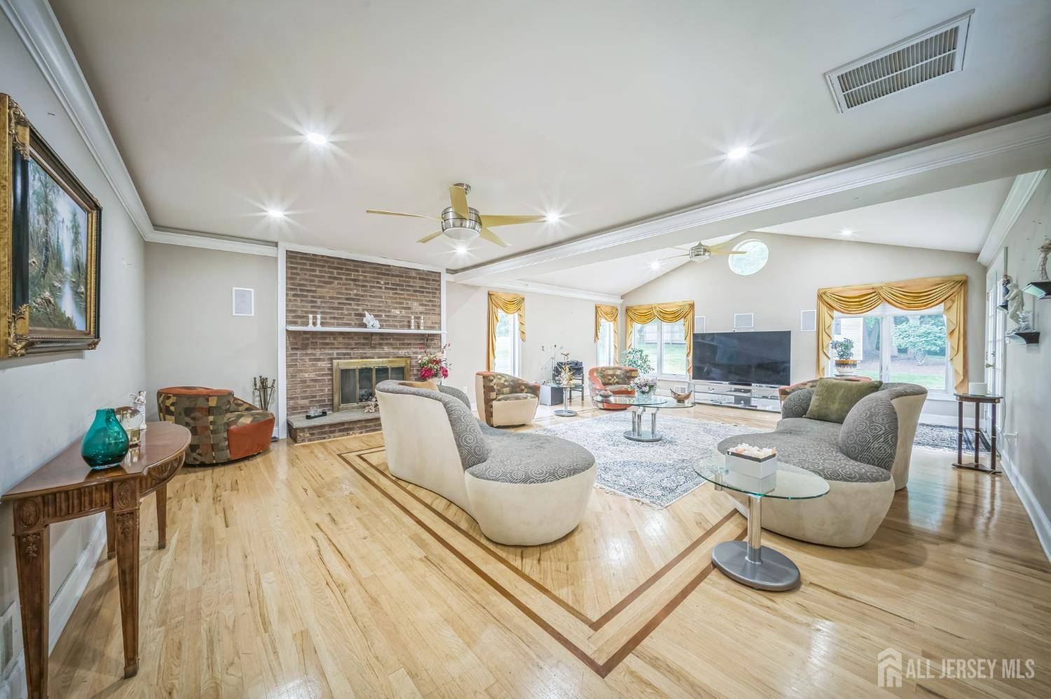 Scotch Plains, NJ 07076,14 GREENSVIEW DR