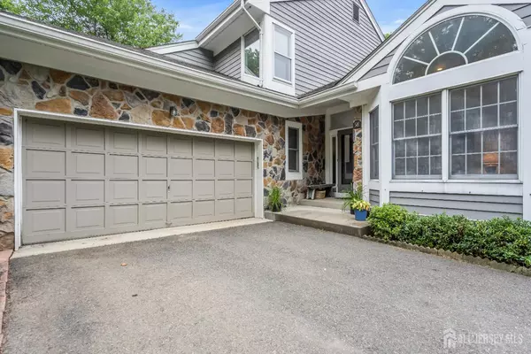 South Brunswick, NJ 08540,58 Primrose CIR
