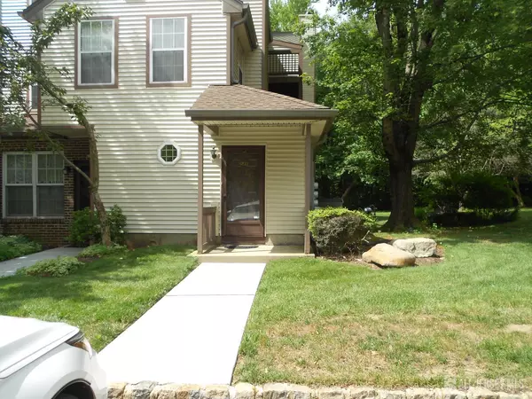 South Brunswick, NJ 08852,4222 N Bayberry CT N