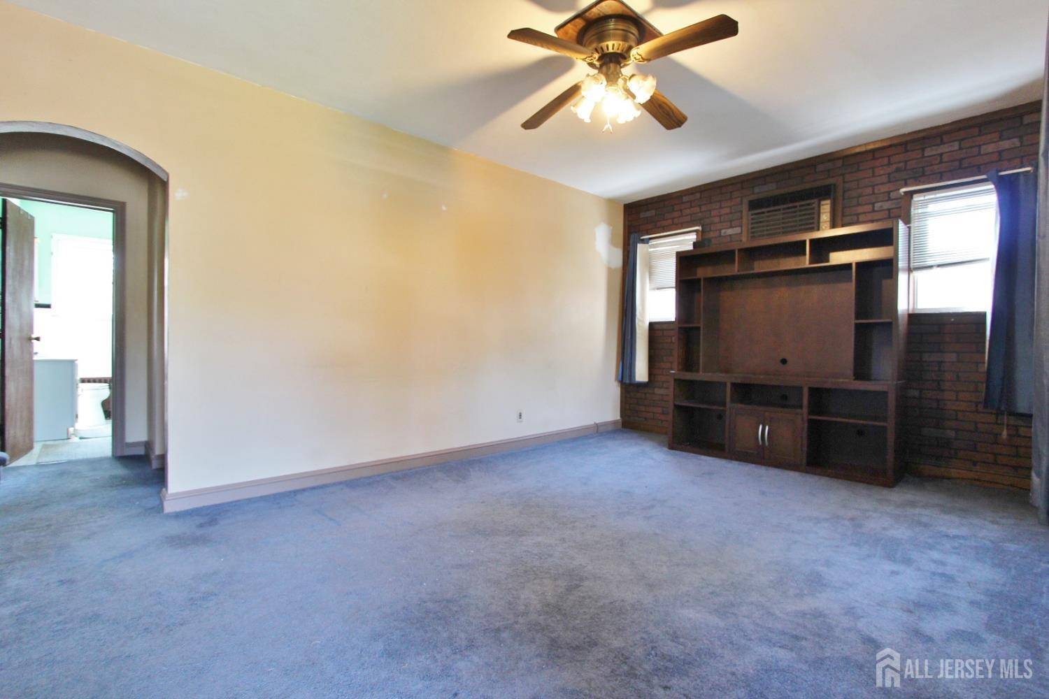 Rahway, NJ 07065,348 Morton AVE