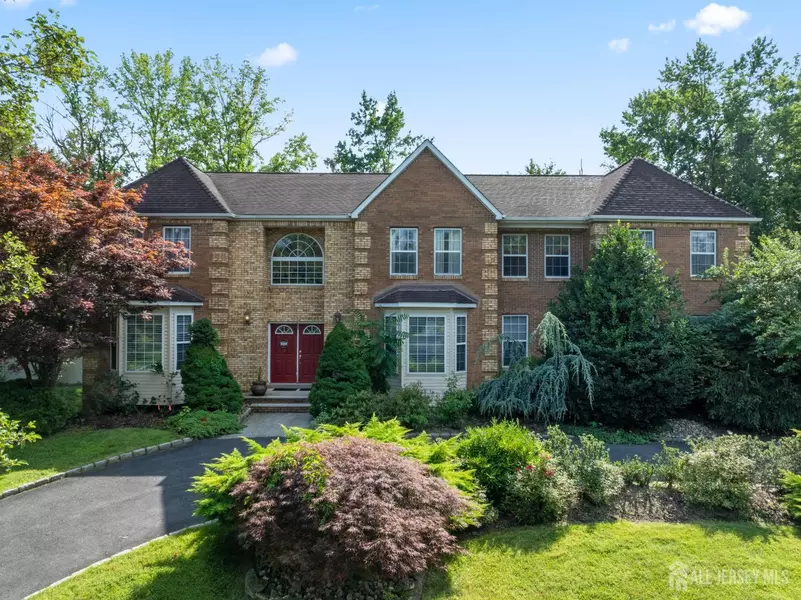 3 Gramercy RD, South Brunswick, NJ 08852
