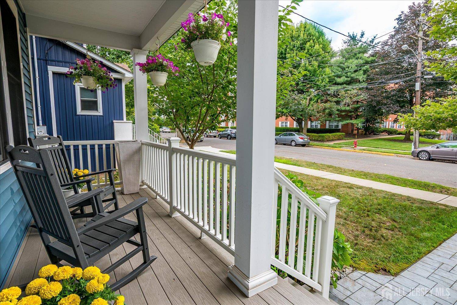 Metuchen, NJ 08840,42 Lincoln AVE