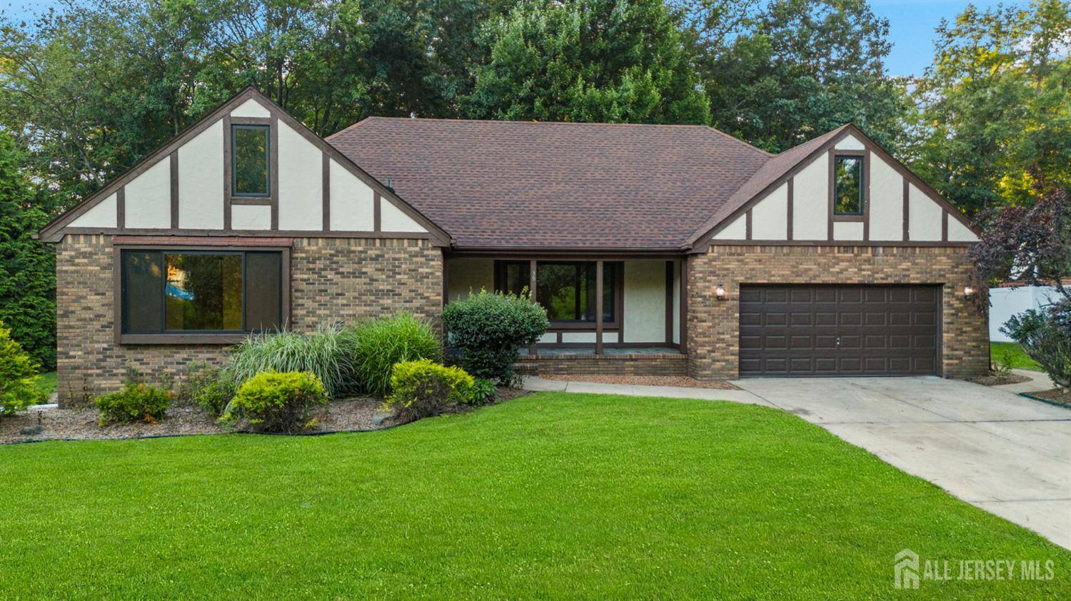 Sayreville, NJ 08859,39 Miara ST
