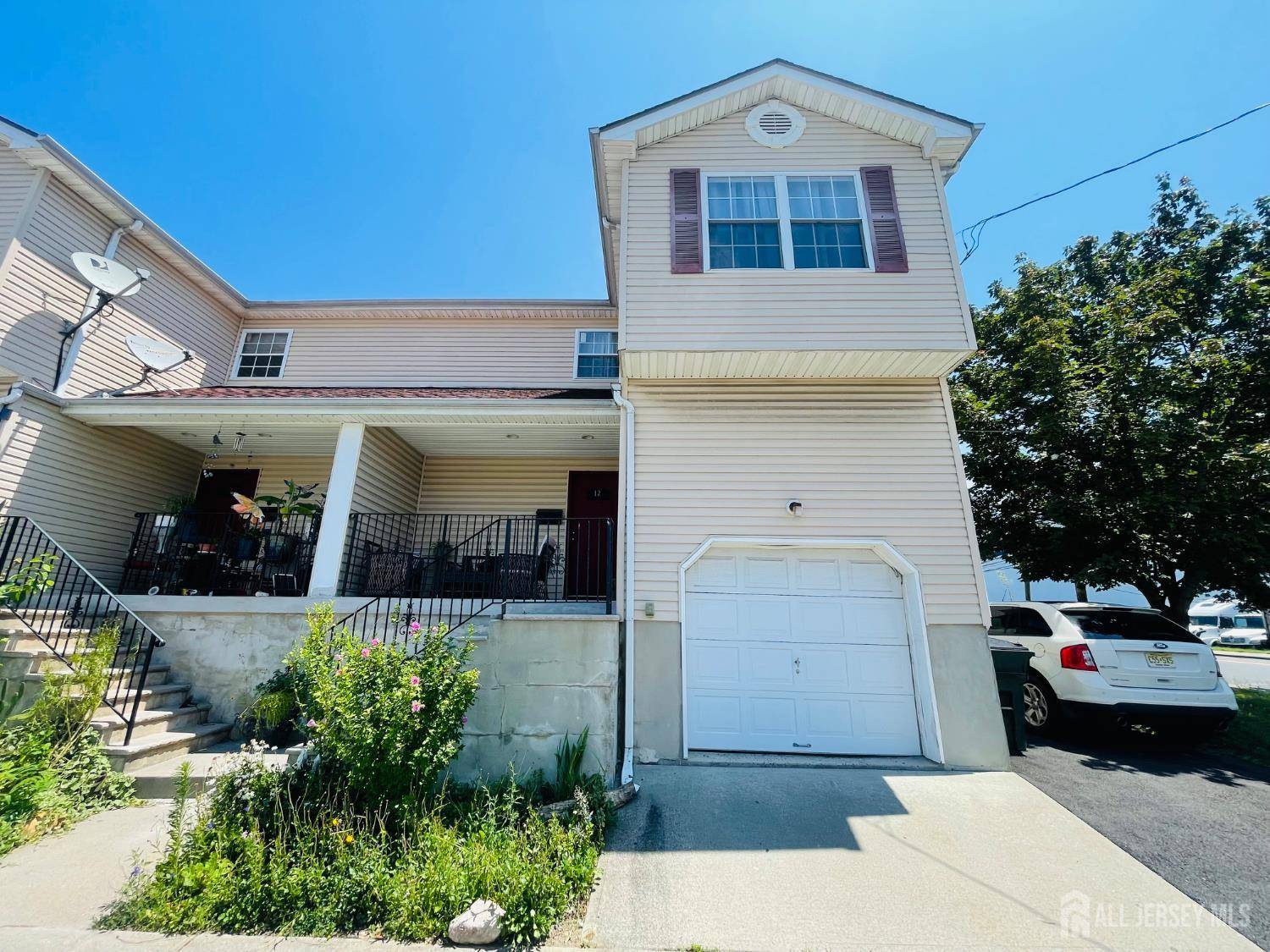 12 Ellen AVE, Perth Amboy, NJ 08861