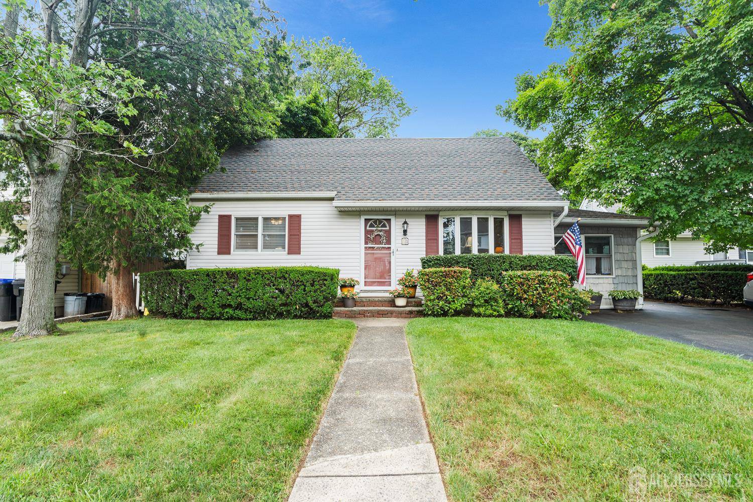 13 Quincy RD, East Brunswick, NJ 08816