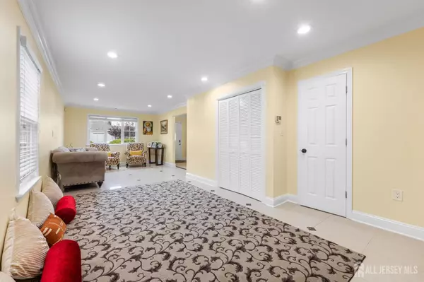 Old Bridge, NJ 08857,55 Nottingham DR