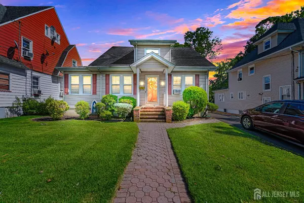 305 Penfield PL, Dunellen, NJ 08812