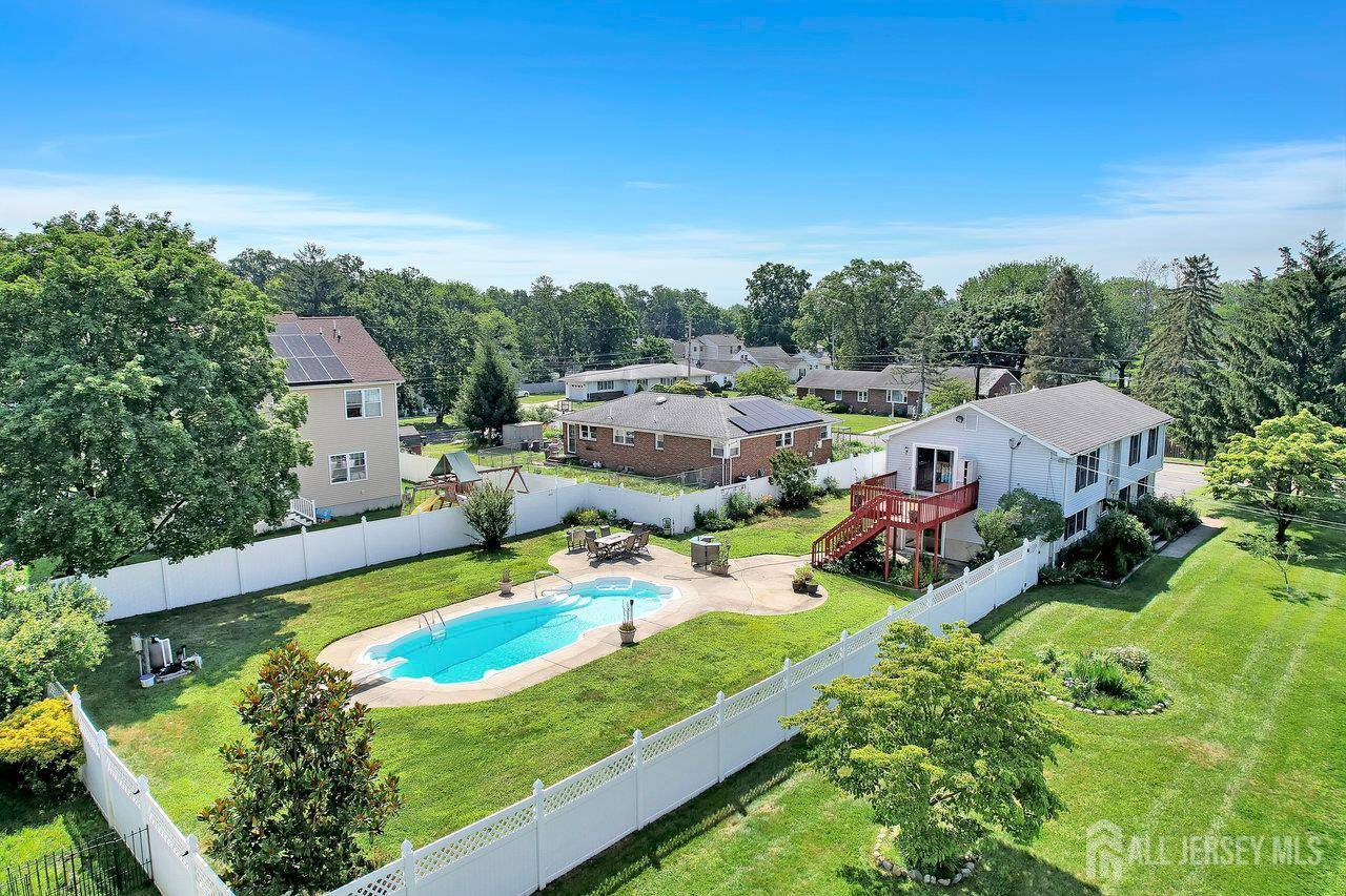 Spotswood, NJ 08884,250 Adirondack AVE