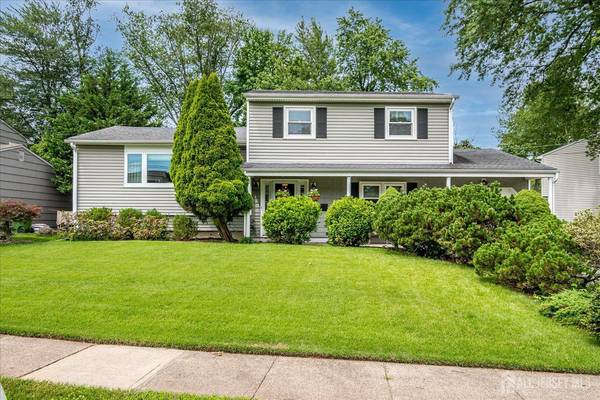 6 Zaydee DR, Edison, NJ 08837