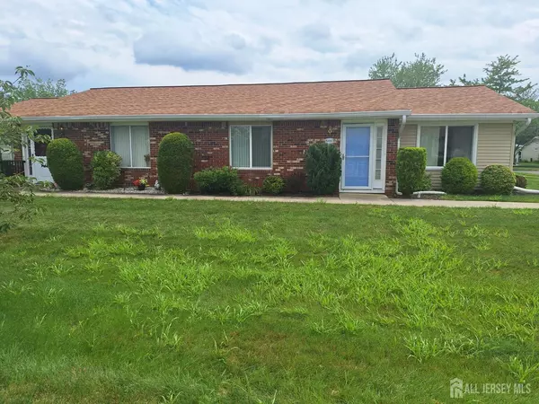 546 Cornus PLZ #C, Monroe, NJ 08831