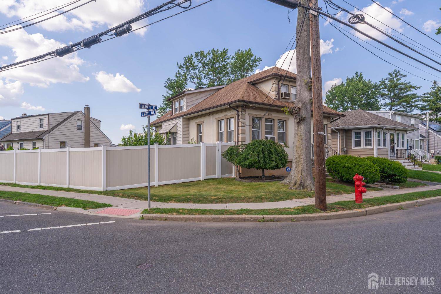 Rahway, NJ 07065,2046 Barnett ST