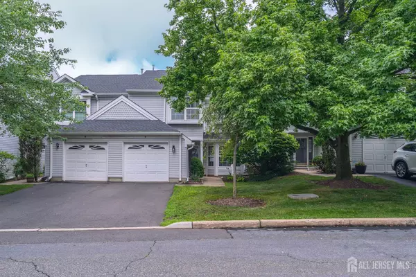 9 Lamberson CT, Sayreville, NJ 08872