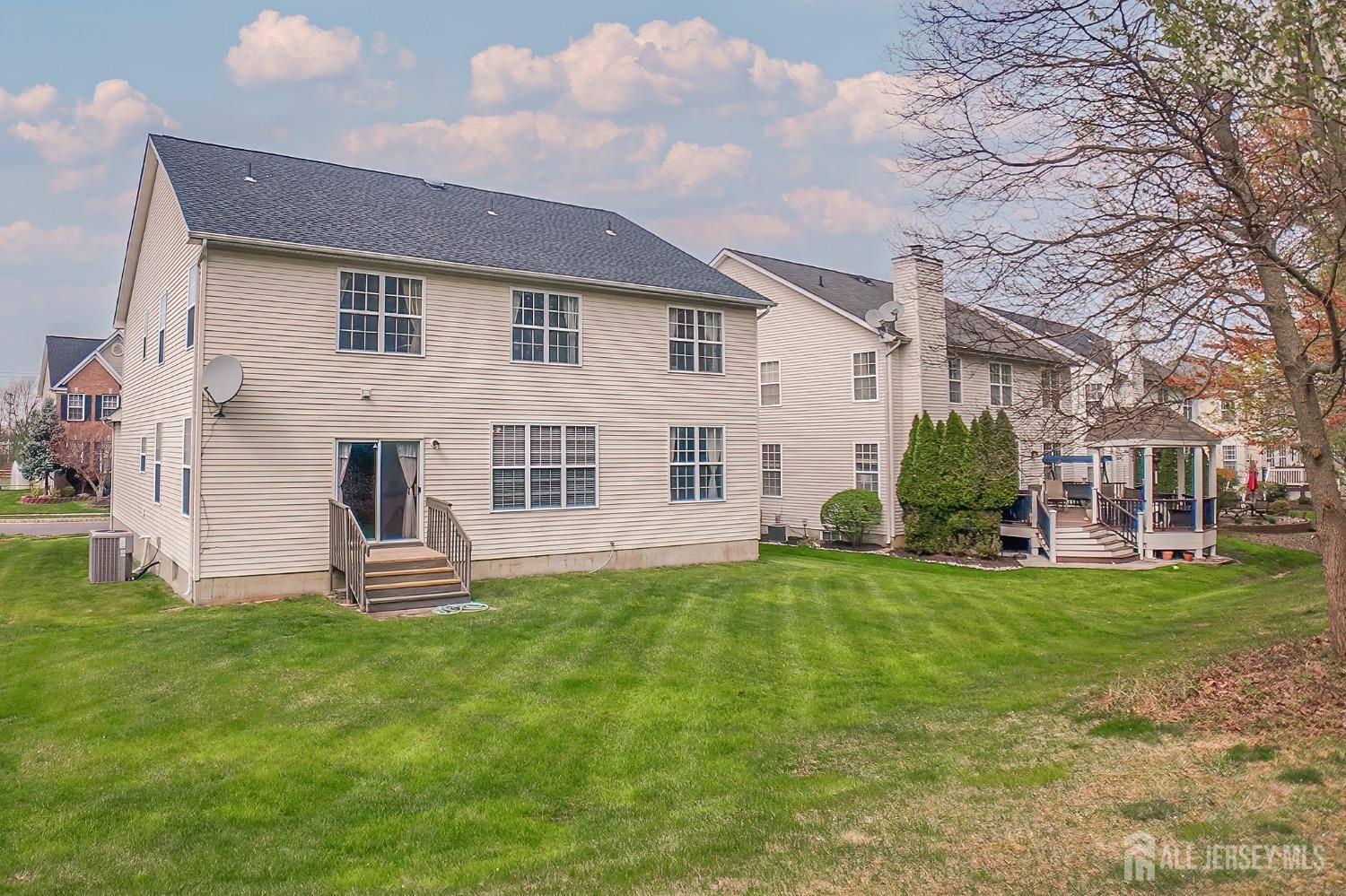 Monroe, NJ 08831,47 Bay Hill BLVD