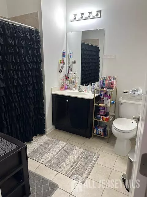 South Plainfield, NJ 07080,444 Micali WAY