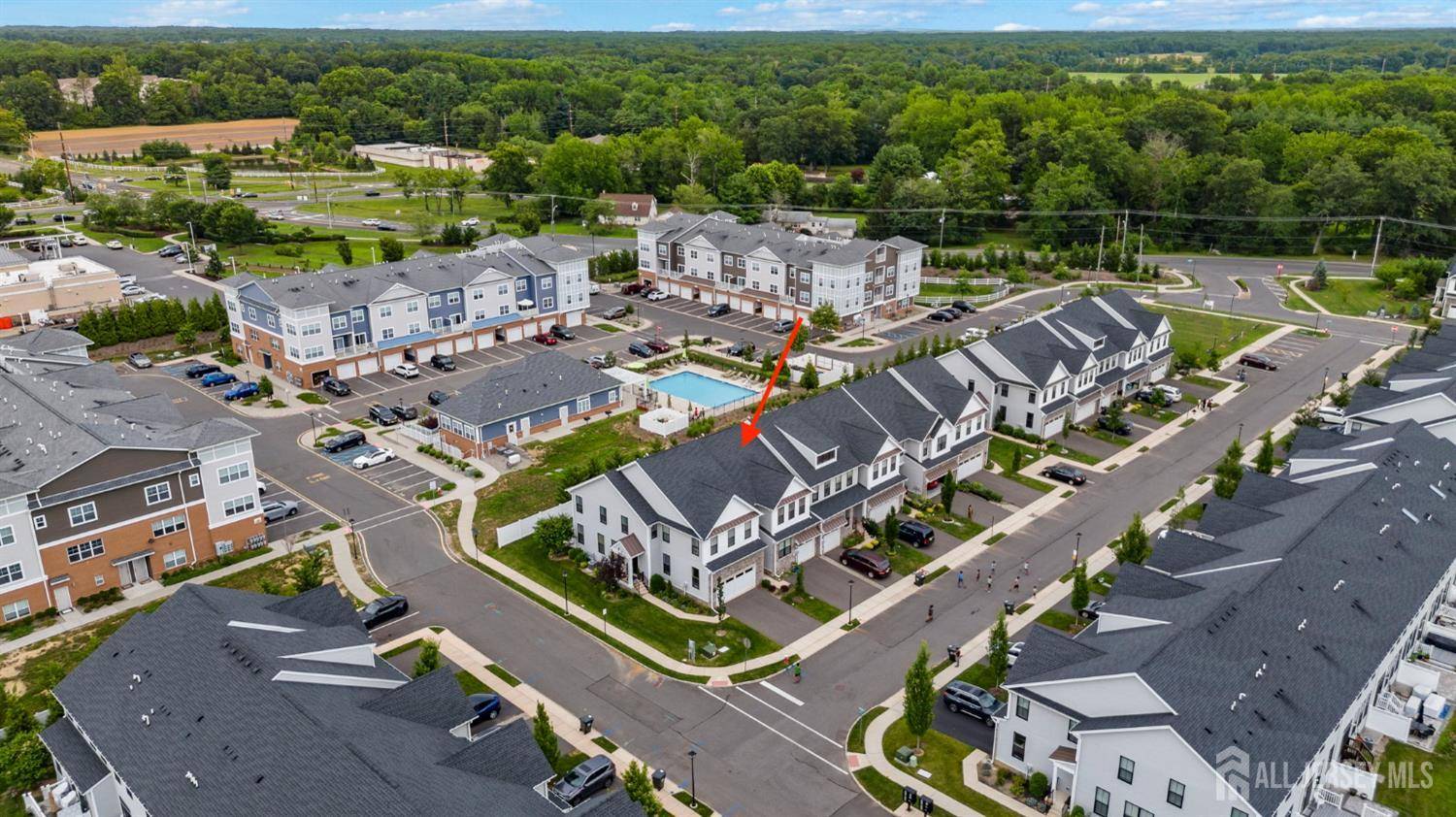 Monroe, NJ 08831,30 Clover LN