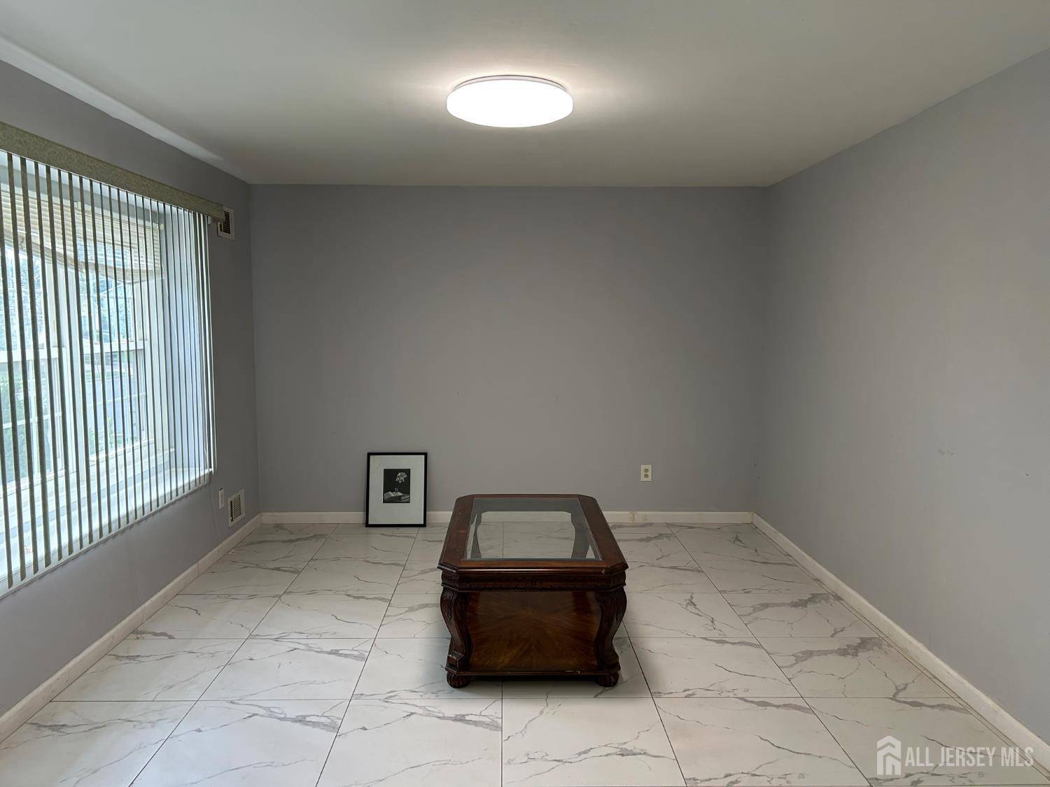 Edison, NJ 08820,26 Netherwood CIR