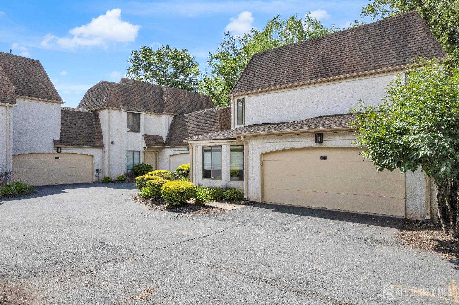 Edison, NJ 08820,47 Park Gate DR