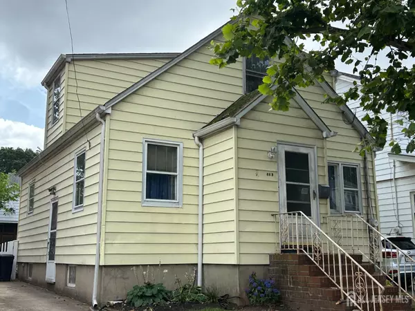 88 Lowell ST #B, Carteret, NJ 07008