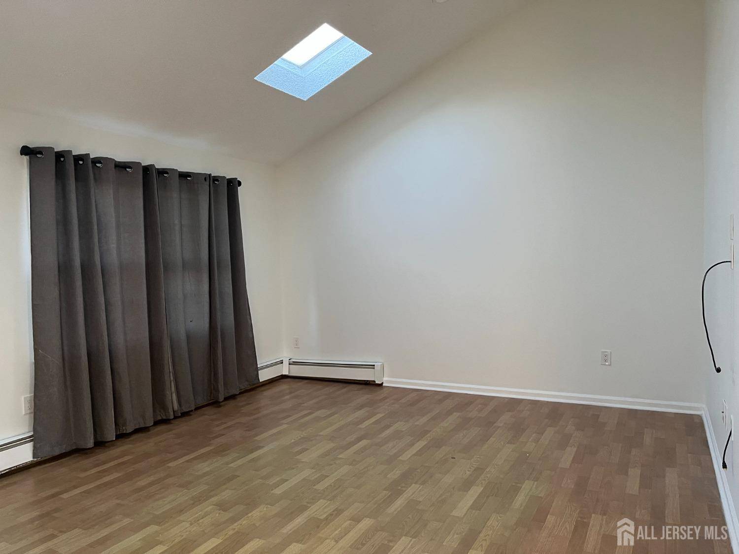 Edison, NJ 08820,66 Netherwood CIR