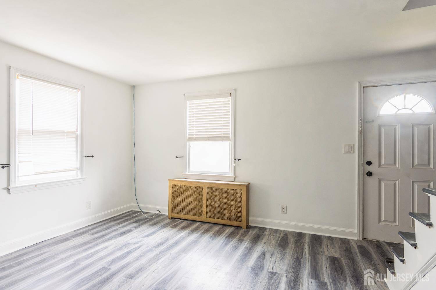 South Amboy, NJ 0808,158 liberty st ST