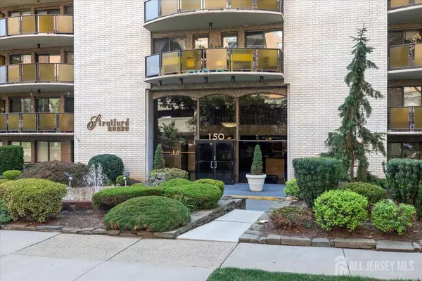 Hackensack, NJ 07601,150 OVERLOOK AVE #15 E