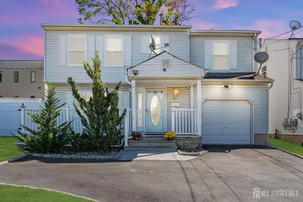30 Montague AVE, Woodbridge Proper, NJ 08830