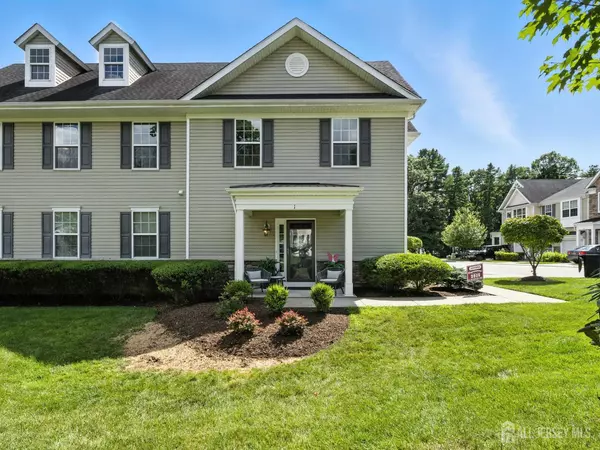 1 Burdett LN, Verona, NJ 07044