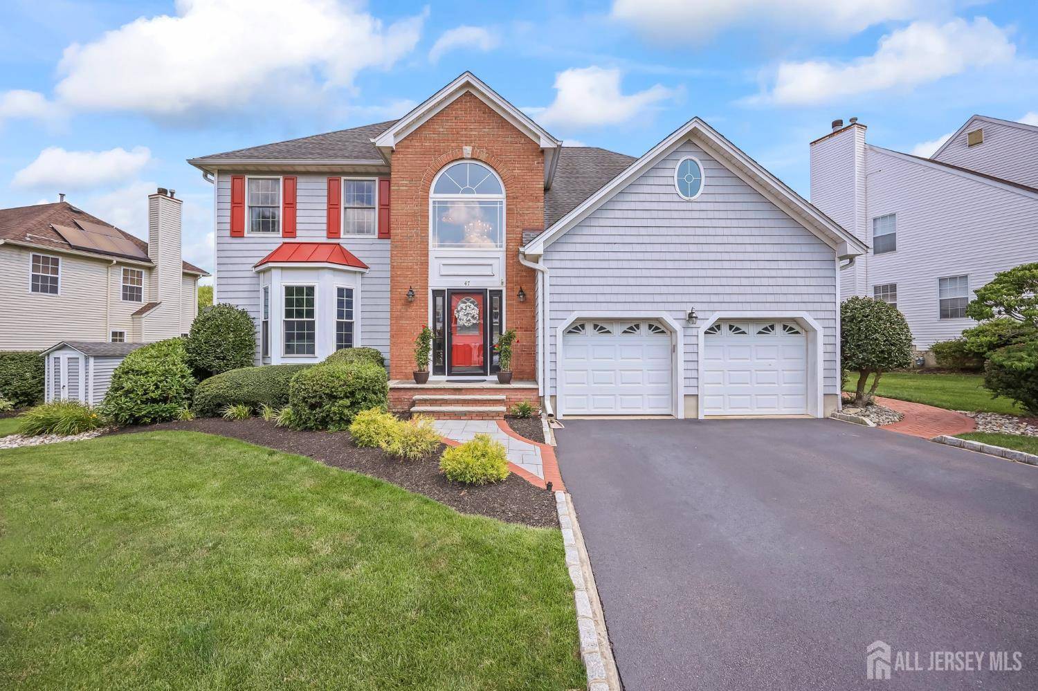 47 Winding Brook DR, Old Bridge, NJ 07747