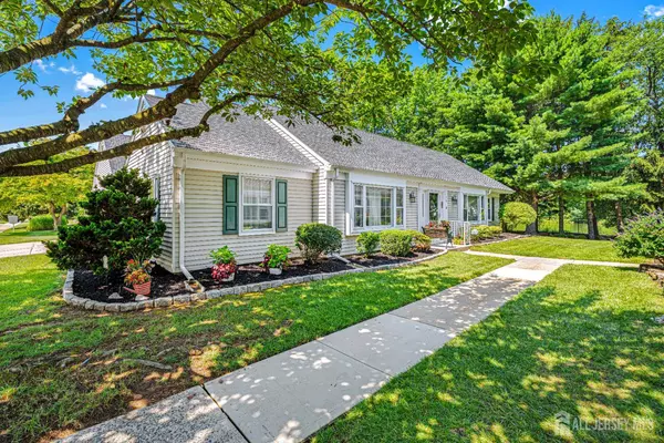 Monroe, NJ 08831,581 Old Nassau RD #B