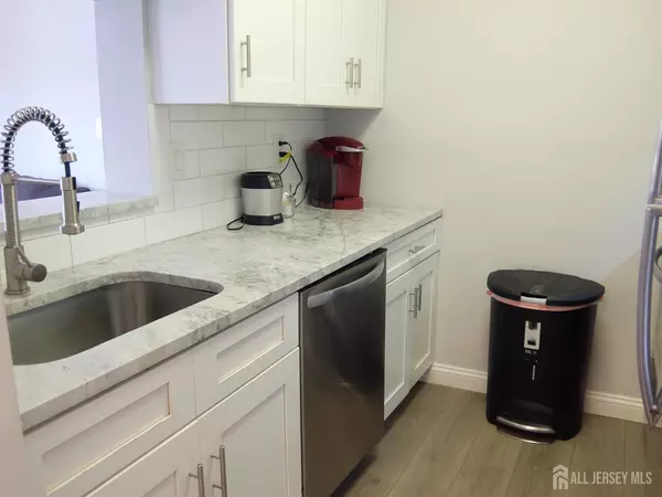 Plainsboro, NJ 08536,5307 Ravens Crest DR