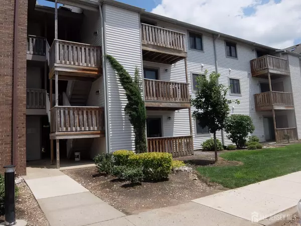 5307 Ravens Crest DR, Plainsboro, NJ 08536