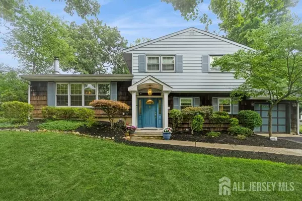 42 Corona RD, East Brunswick, NJ 08816