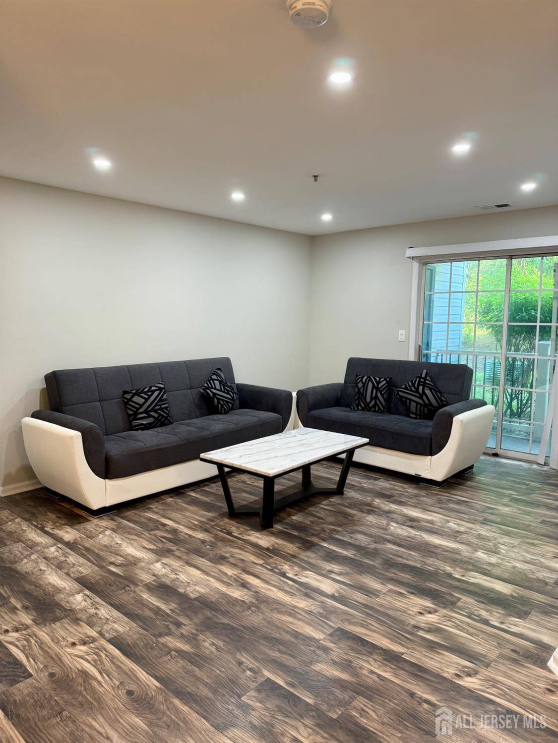 816 Waterford DR #816, Edison, NJ 08817