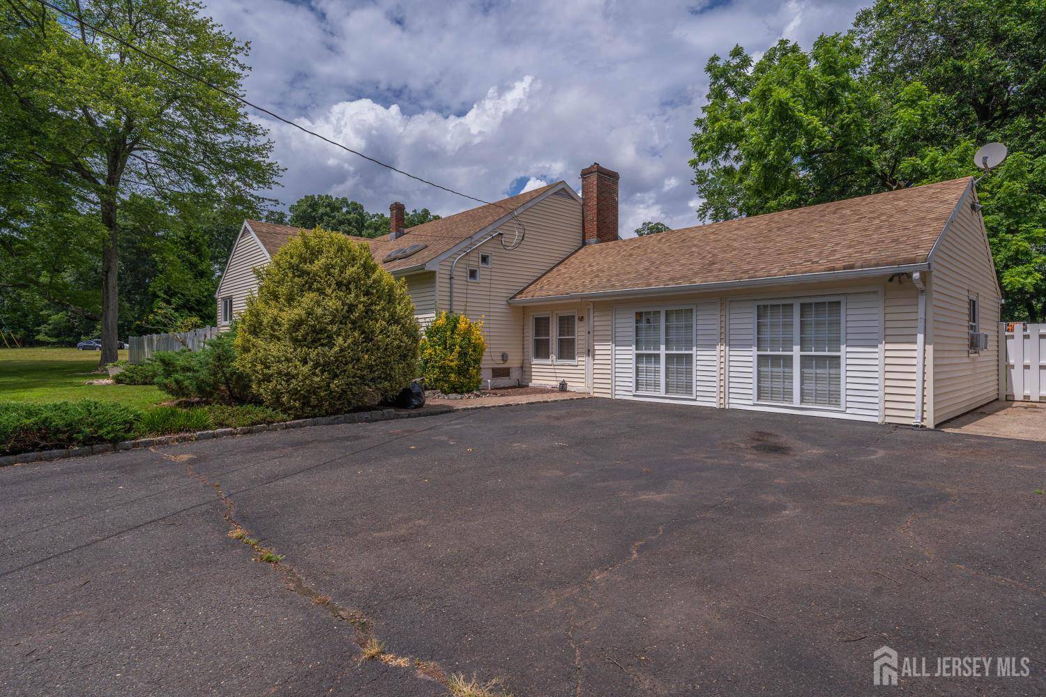 Franklin, NJ 08873,101 weston RD