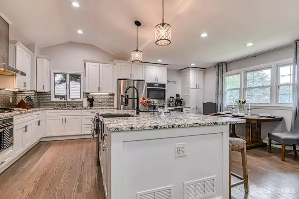North Brunswick, NJ 08902,1056 Kearney DR