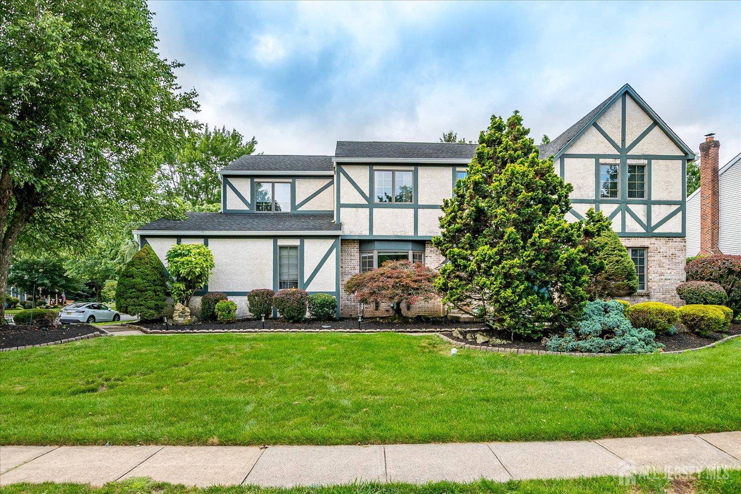 1 Hamilton CT, South Brunswick, NJ 08824