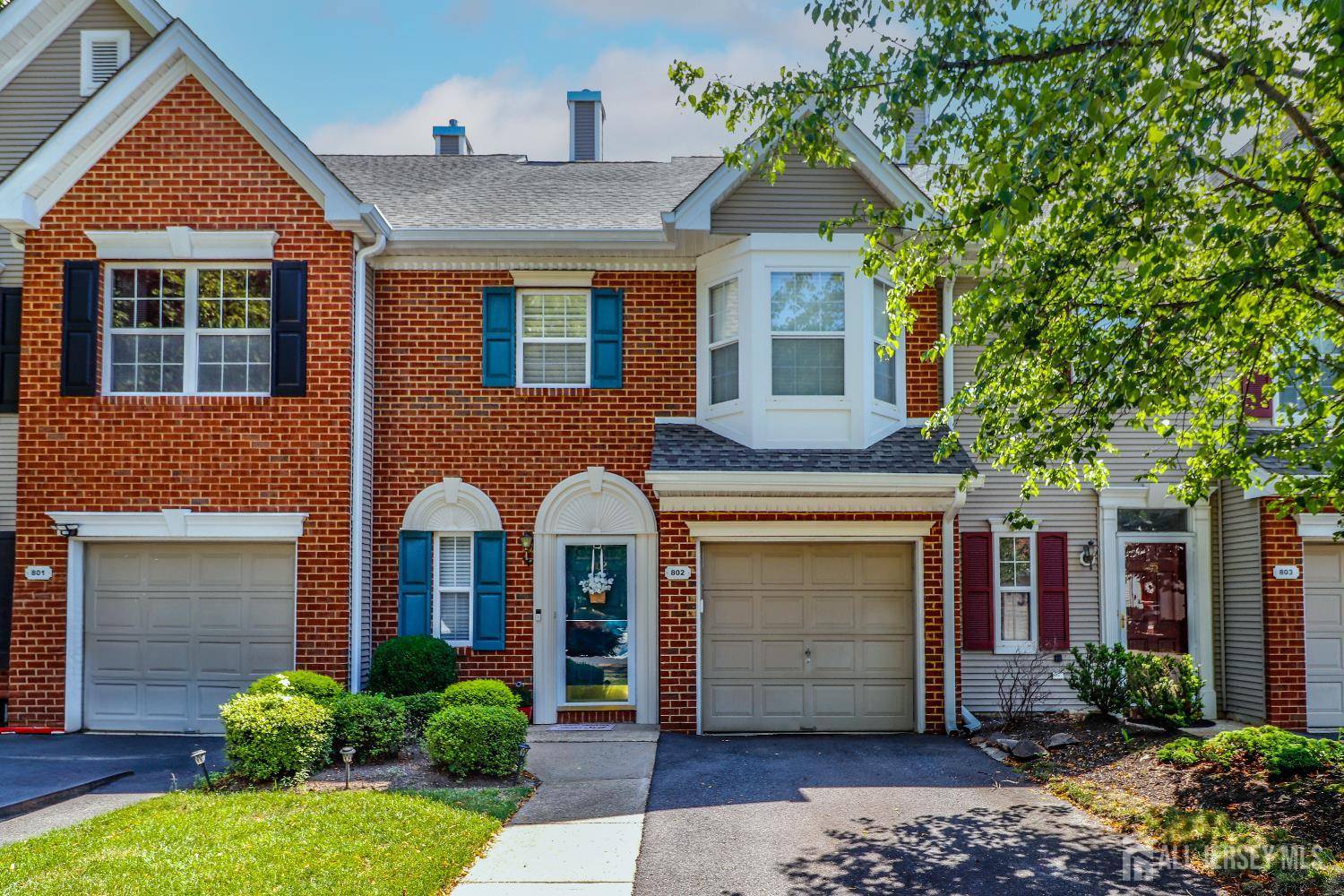 802 Carnaby LN, Toms River, NJ 08753