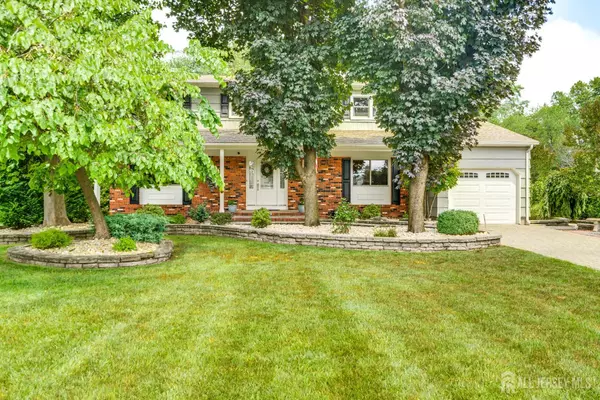 3 Oakey DR, South Brunswick, NJ 08824
