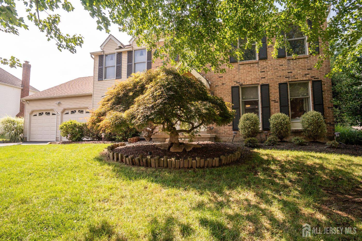 South Brunswick, NJ 08824,10 Gillian DR