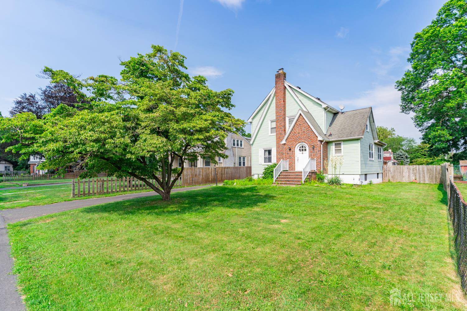 South Plainfield, NJ 07080,139 Palmer AVE