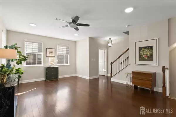 Monroe, NJ 08831,905 Chalmers LN