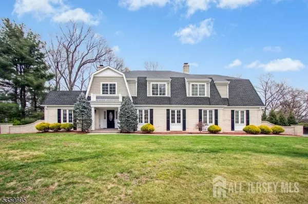 6 Short Hills LN, Scotch Plains, NJ 07076