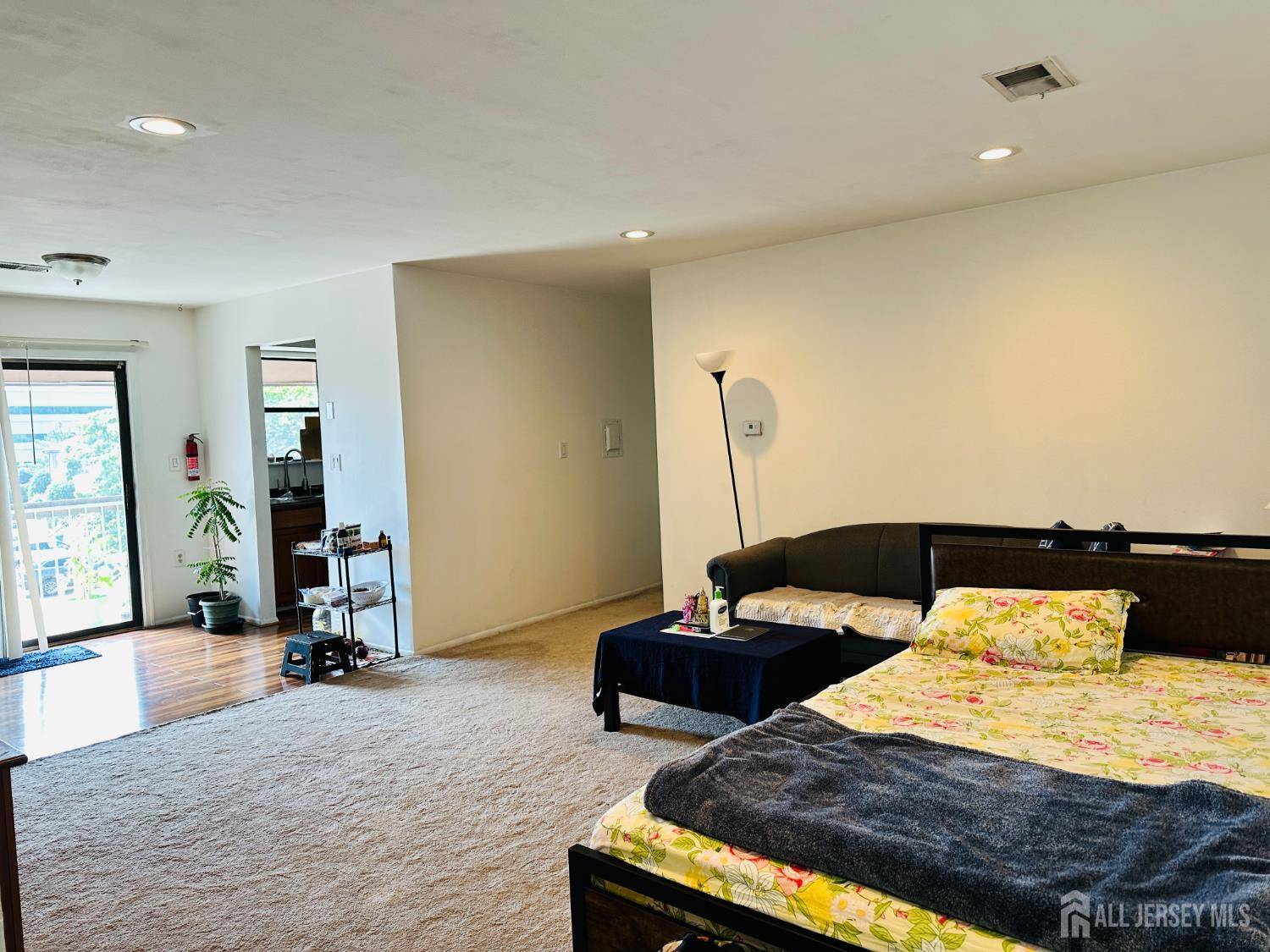 Woodbridge Proper, NJ 07095,144-G Beverly Hill TER #G