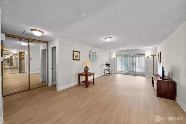 213 Doremus DR #c, Monroe, NJ 08831