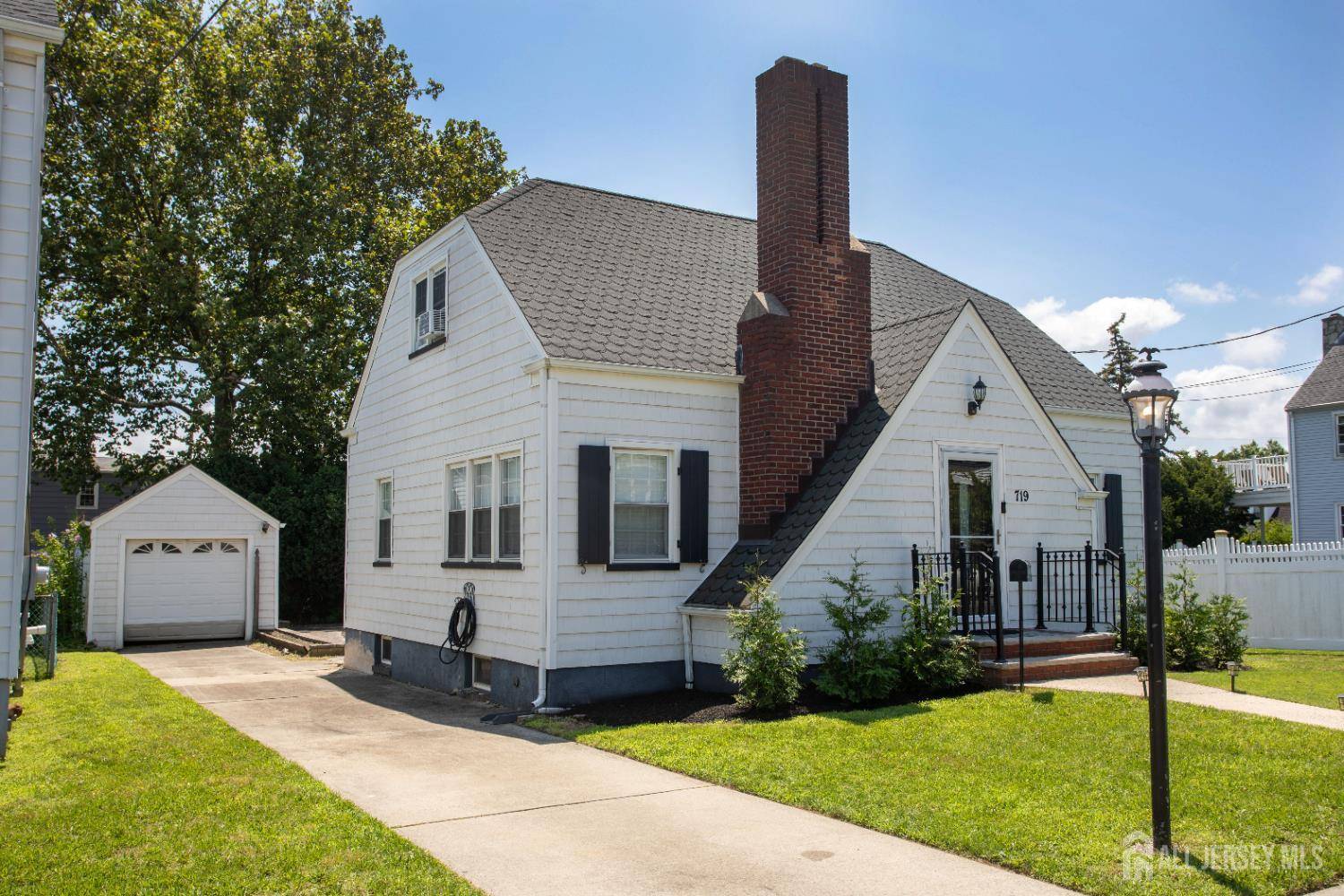 719 Charles ST, South Amboy, NJ 08879
