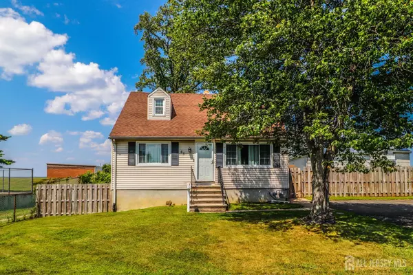 65 Boulevard East, Old Bridge, NJ 07735