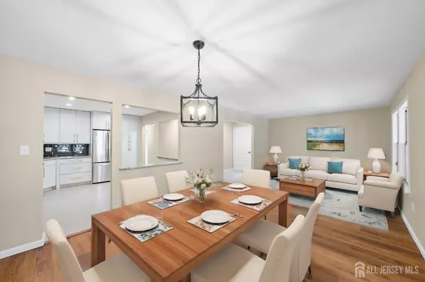 Monroe, NJ 08831,15 Betsy Ross DR #B